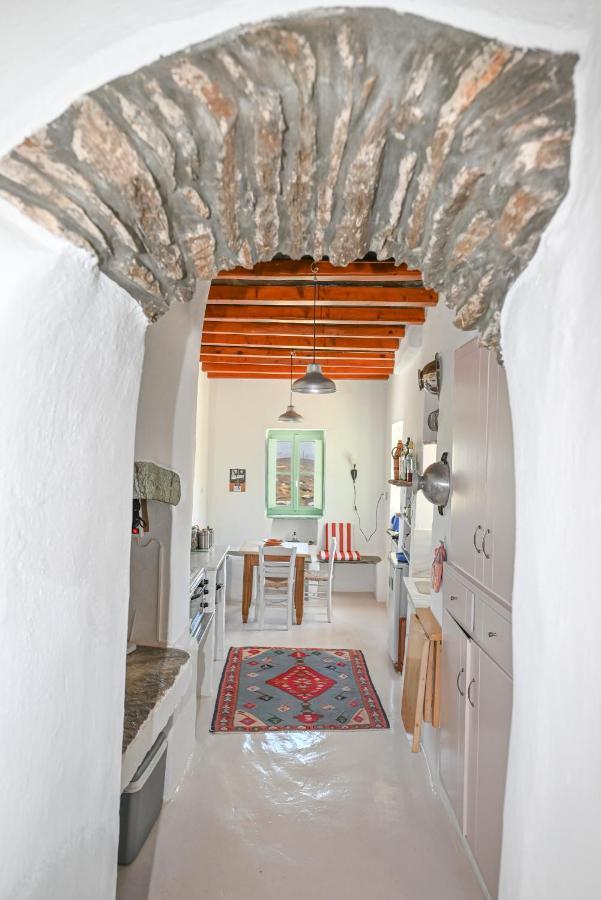 Villa Hill-Ton Arnados Exterior photo
